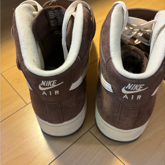 Nike shoes - Picture 3 of 6
